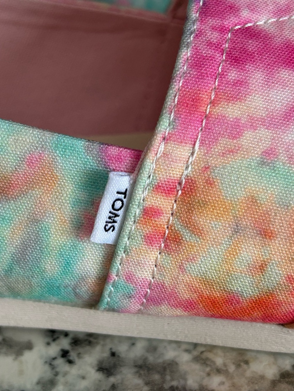 Toms Like New Alpargata Tie Dye Print Aloe Green Canvas Slip Ons Loafers Size 8 - Picture 3 of 11